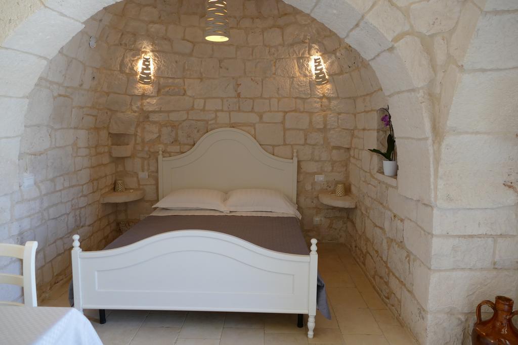 Agritrulli Pensionat Ostuni Exteriör bild