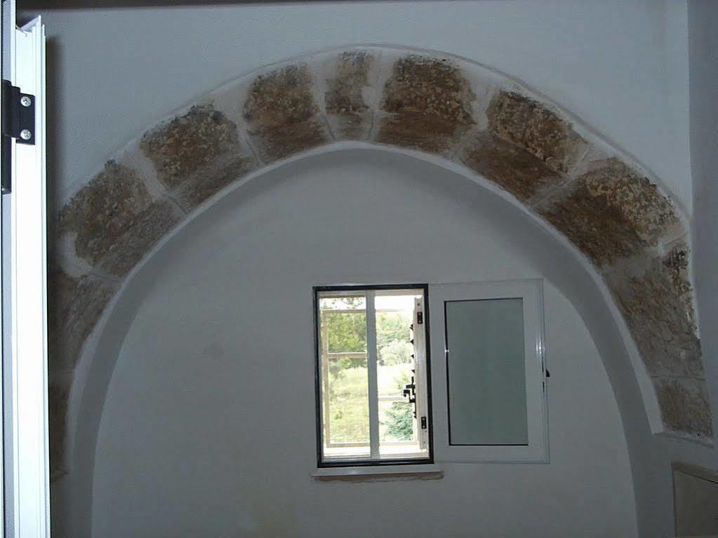 Agritrulli Pensionat Ostuni Exteriör bild